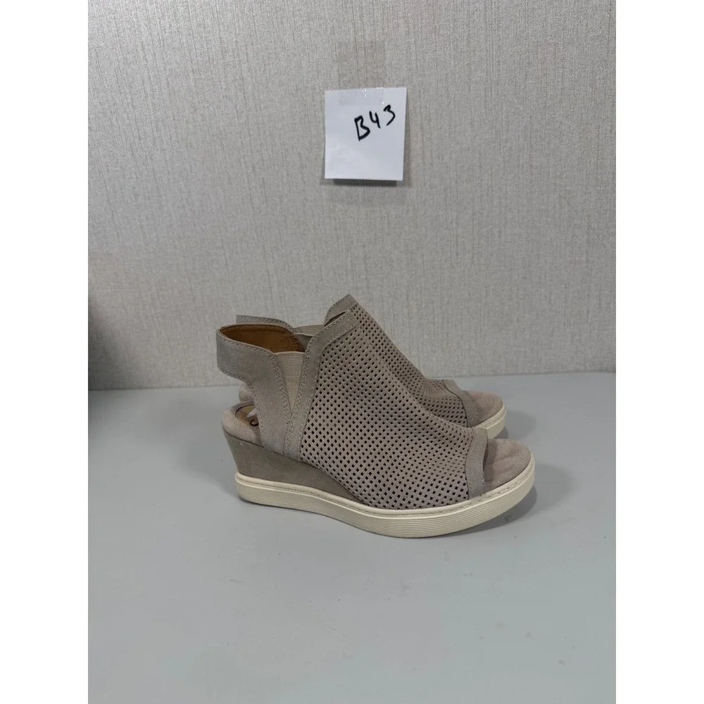 Sofft Sandals Womens 7.5M Basima Perforated Wedge Slingback‎ SF0026998